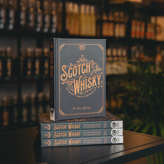 Tom Bruce-Gardyne “The Scotch Whisky Book” – A Journey Through Scotland’s Finest Spirit